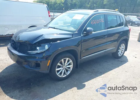 2017 Volkswagen Tiguan 2.0T Wolfsburg Edition z USA, uszkodzony, nr VIN WVGSV7AX1HW505449